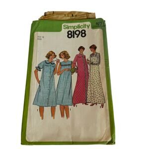 Simplicity 8198 Sewing Pattern Nightgown Robe Size 12 Miss c.1977
